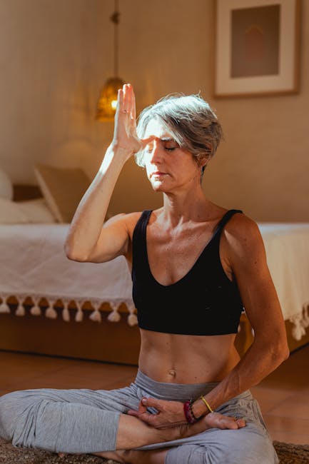 Entrenador motivando a atletas en un entorno de alto rendimiento